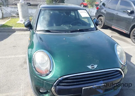 2016 Mini Hardtop Cooper from USA, damaged, VIN WMWXP5C57G2D14659